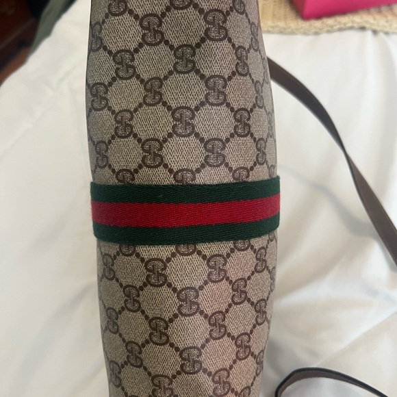 Gucci Beige and Brown Monogram shoulder/crossbody - Picture 12 of 15